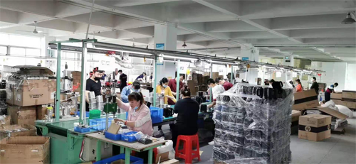 四个月登顶淘宝特价版，谁将接棒美的与格力？